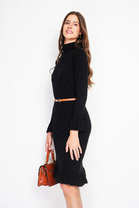 Dress with large low collar in foufou on long sleeves and bottom