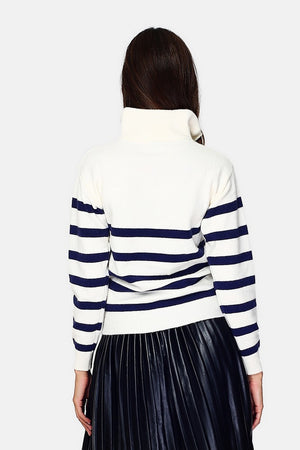 Sailor zip-up trucker neck sweater with long sleeves