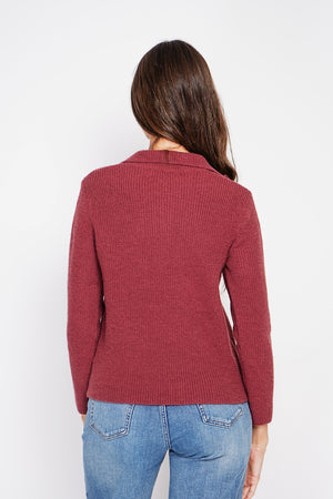 Ribbed zipped high neck sweater with long sleeves