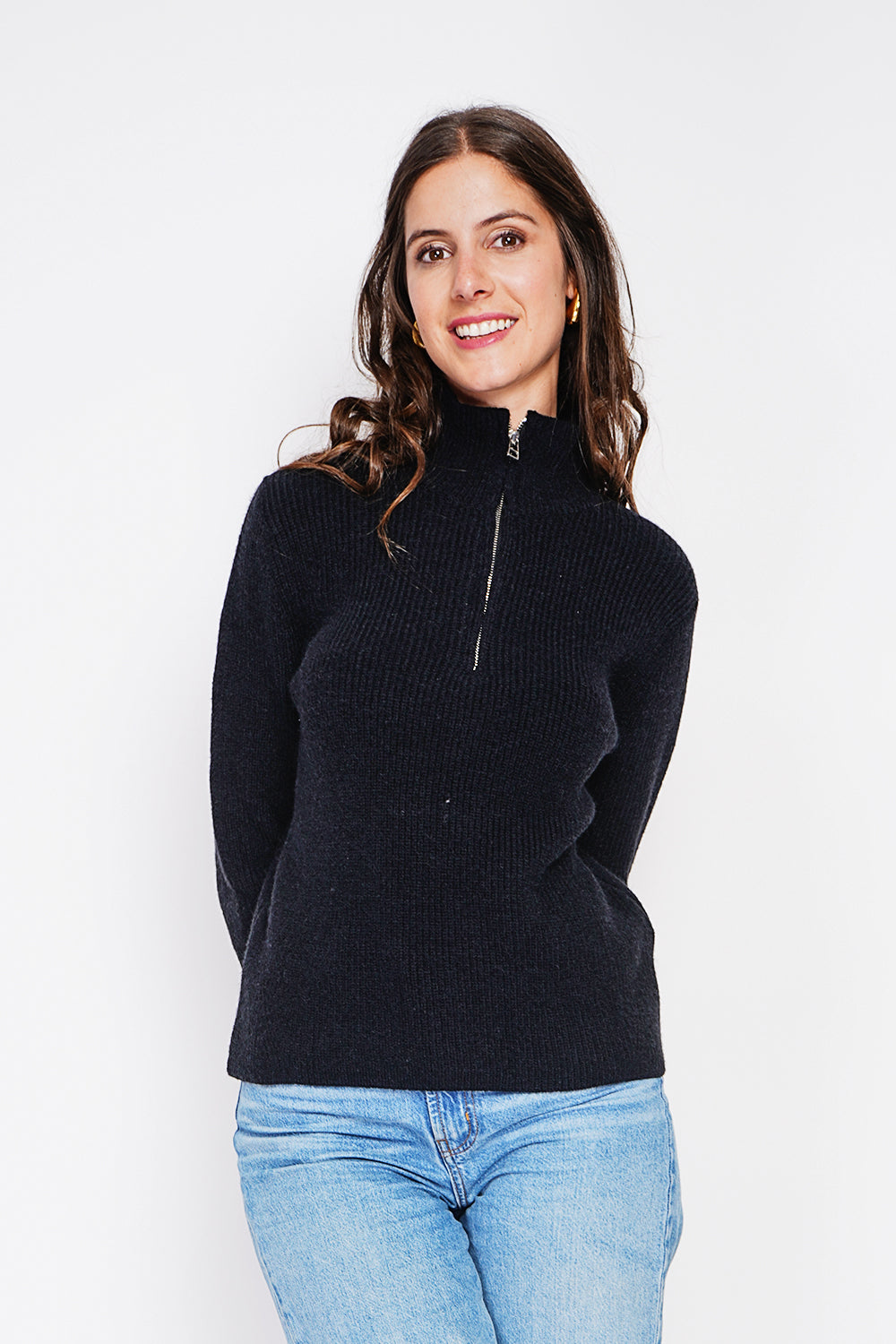 Ribbed zipped high neck sweater with long sleeves