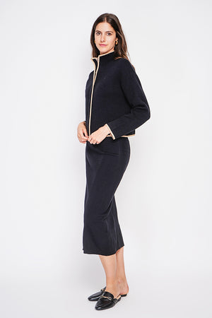 Short vest with two-tone zip and long sleeves