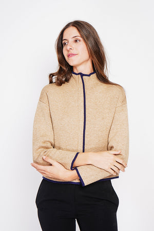 Short vest with two-tone zip and long sleeves