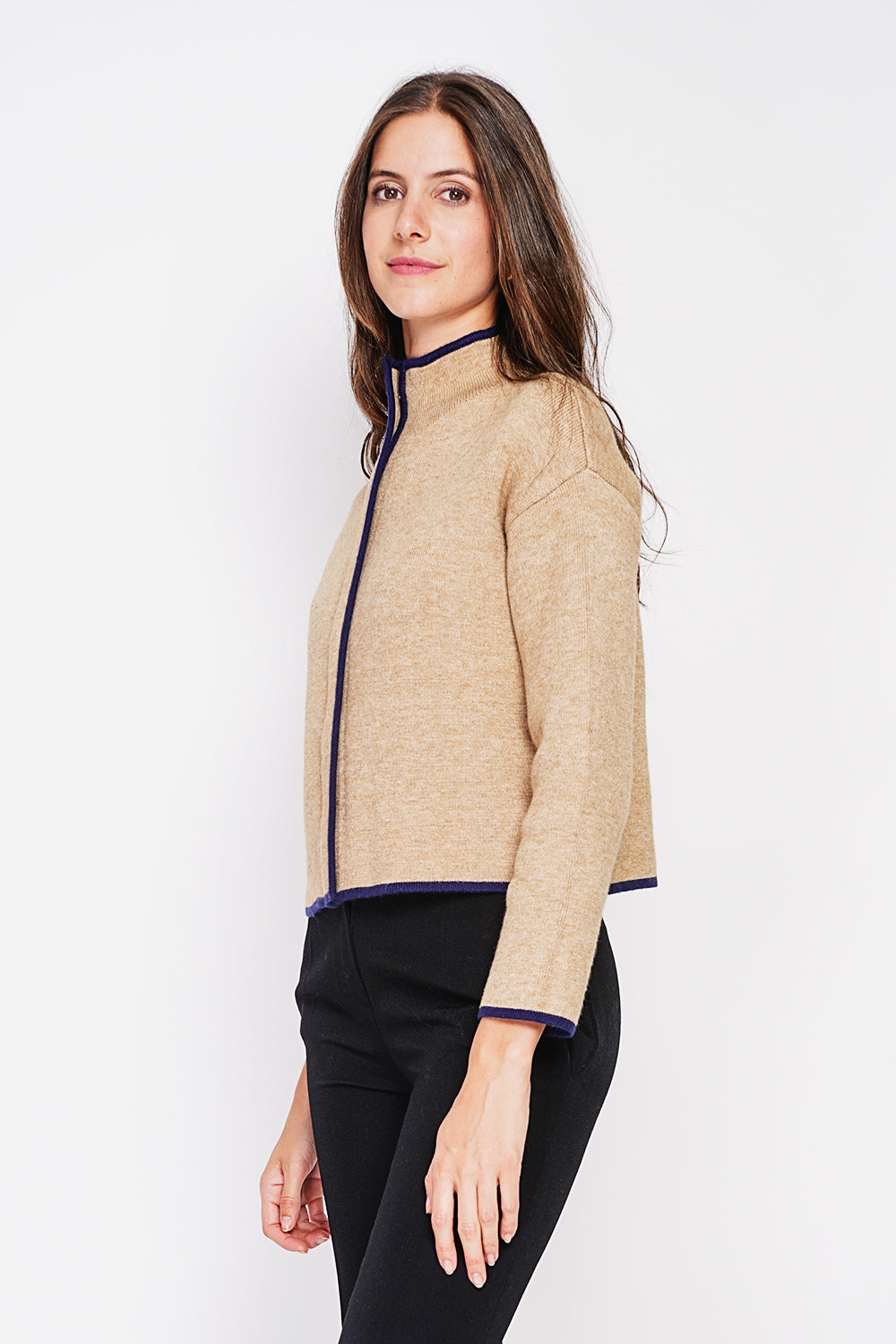 Gilet court zippé bicolore, manches longues – Nougat – William de Faye