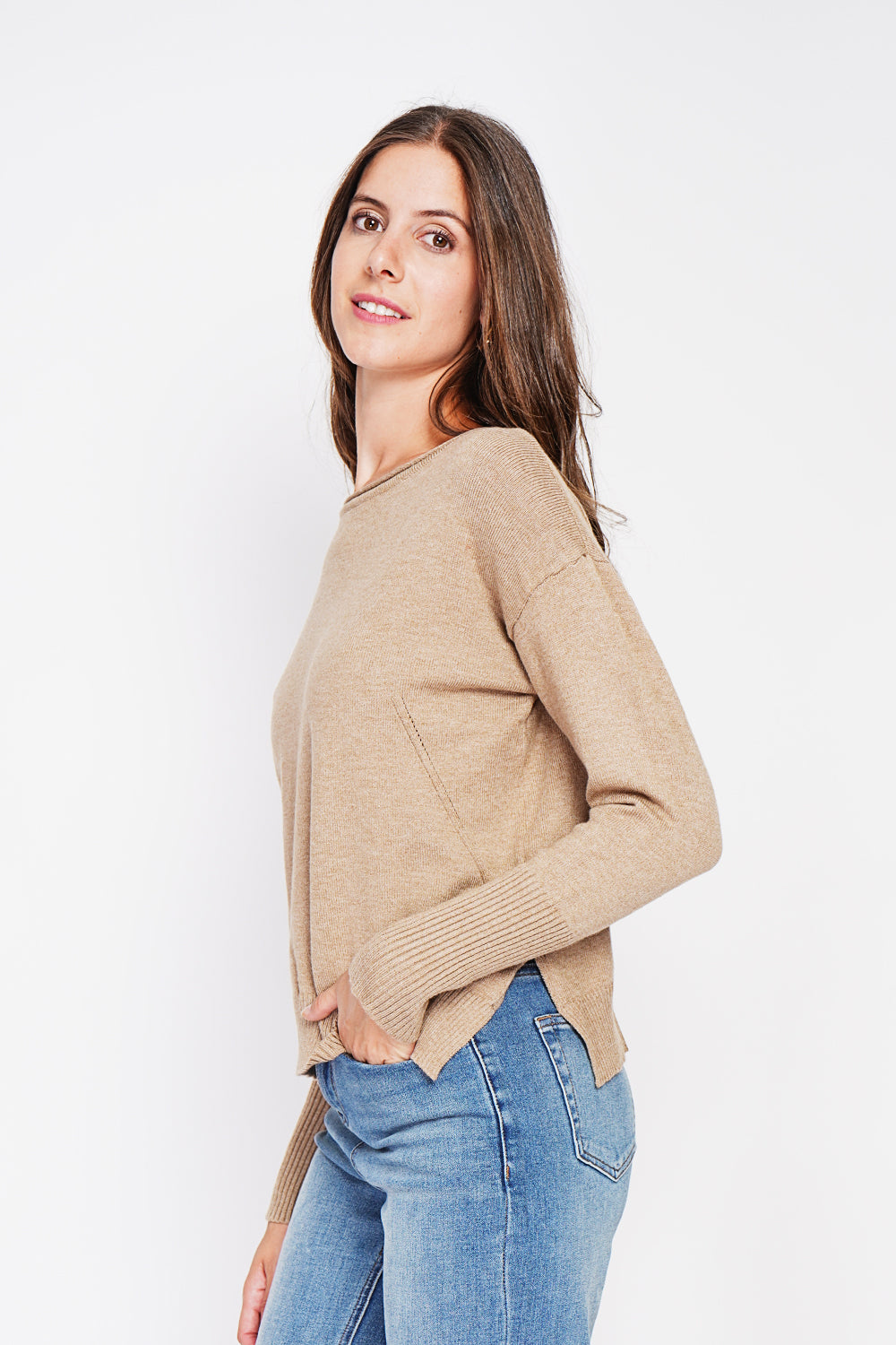 Oversized turtleneck sweater with openwork front and long sleeves – Camel – William de Faye