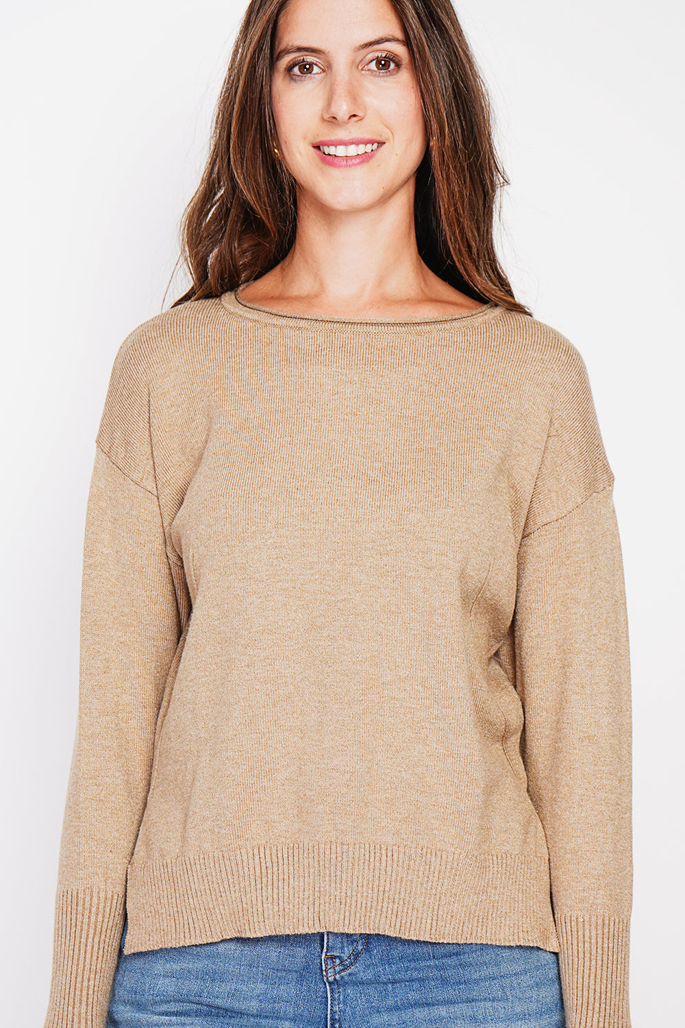 Oversized turtleneck sweater with openwork front and long sleeves – Camel – William de Faye