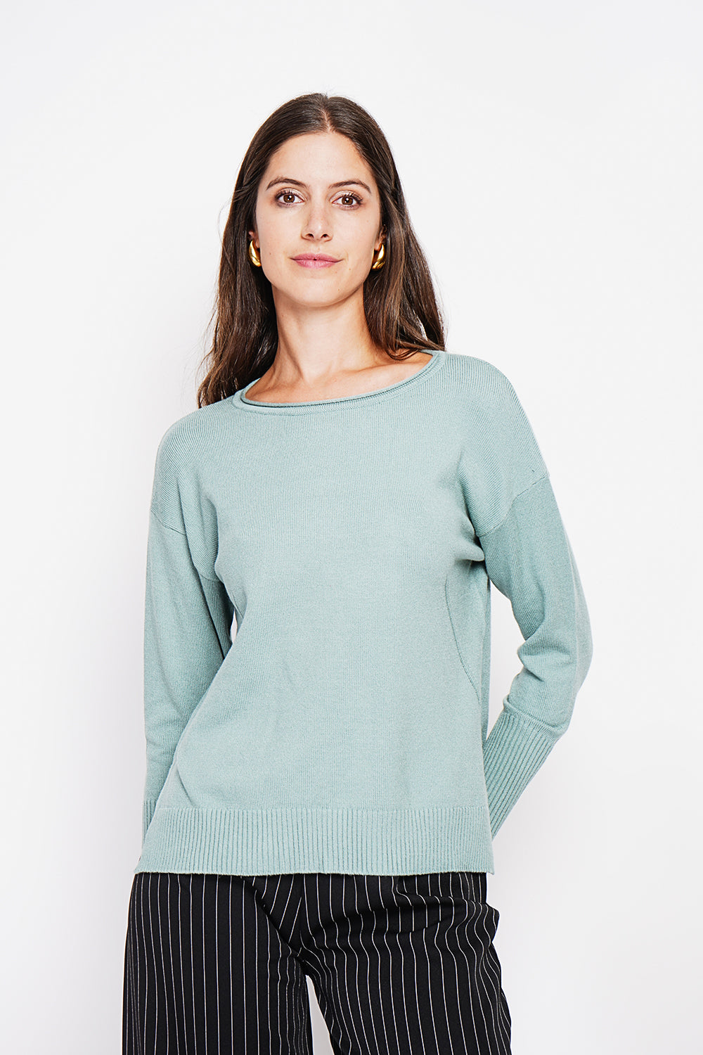 Oversized turtleneck sweater with openwork front and long sleeves – Jade green – William de Faye