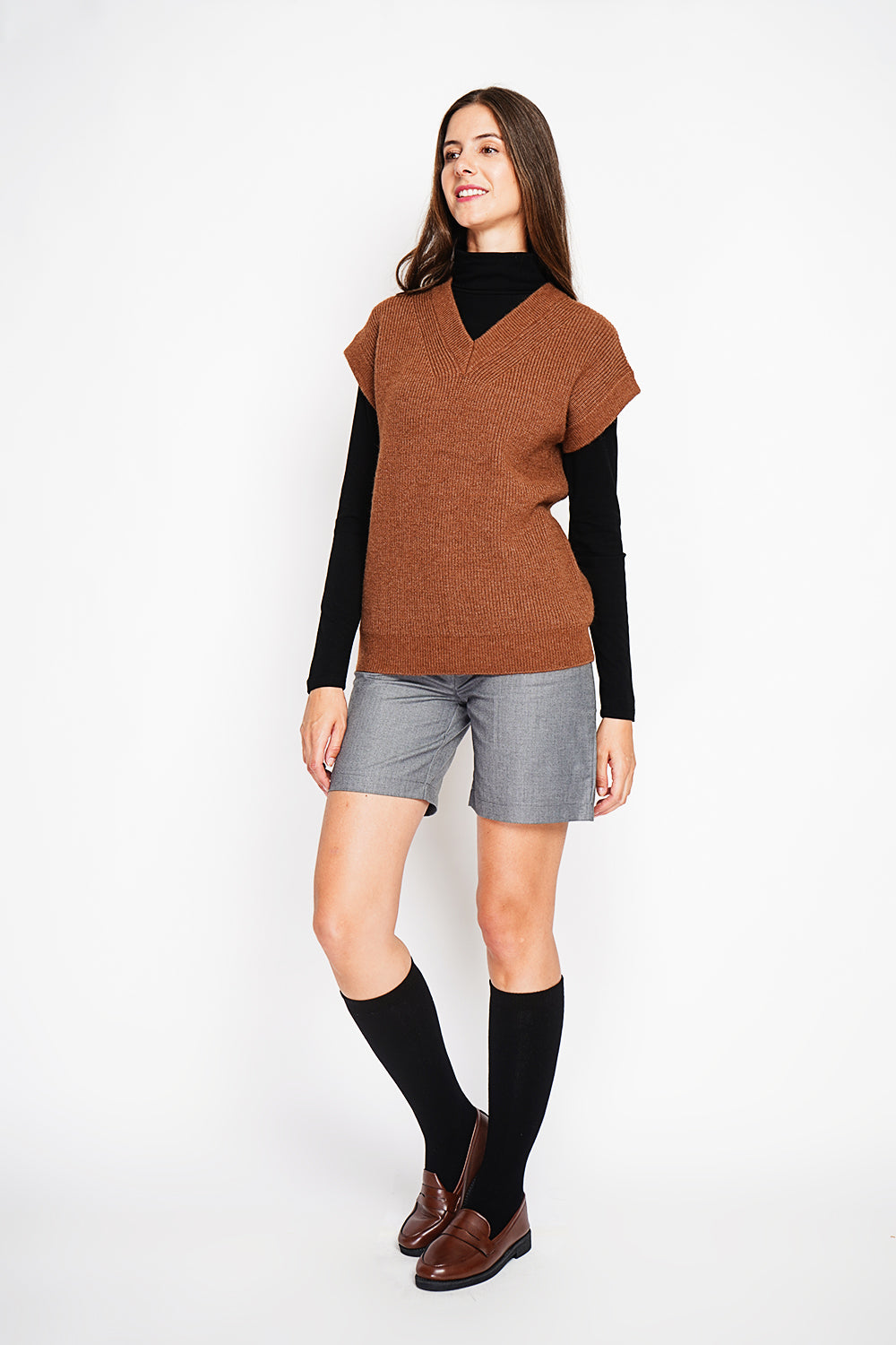 Sleeveless V-neck tunic