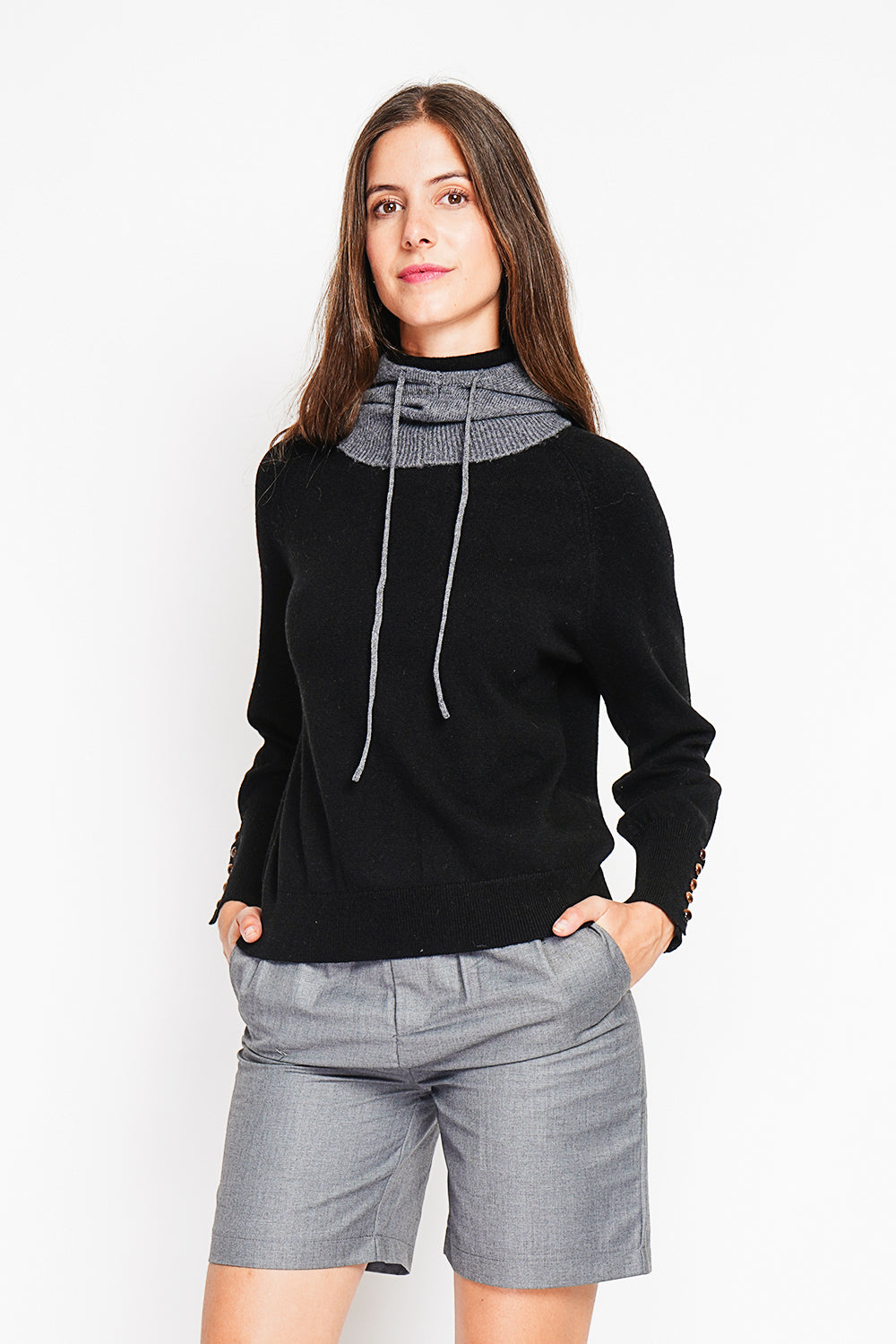 Ribbed drawstring hood