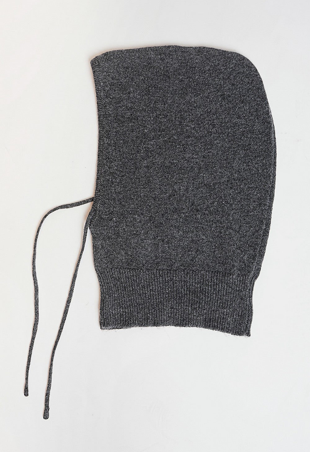 Ribbed drawstring hood