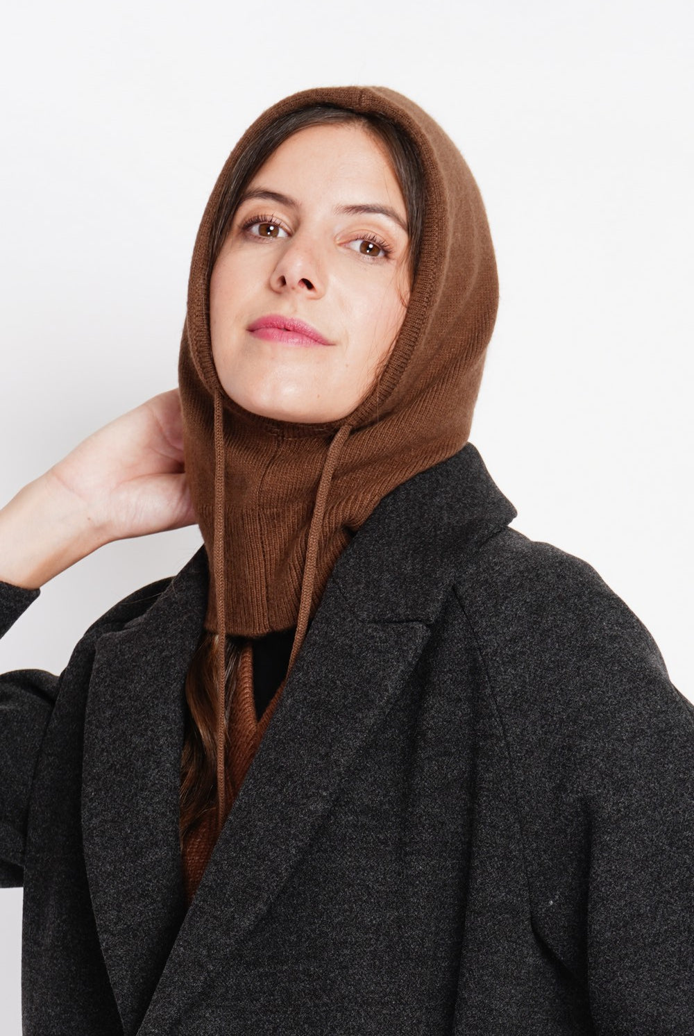 Ribbed drawstring hood