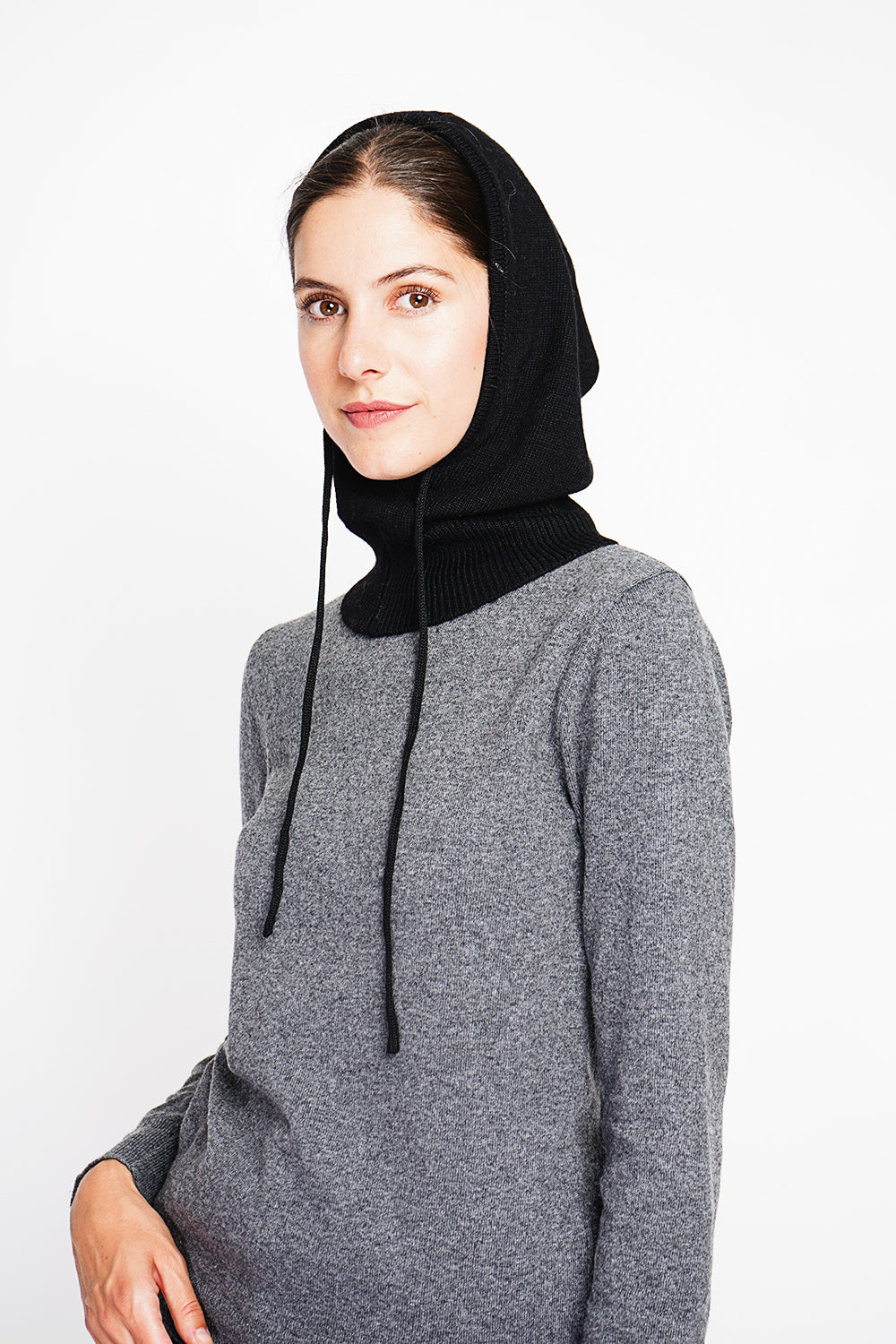 Ribbed drawstring hood