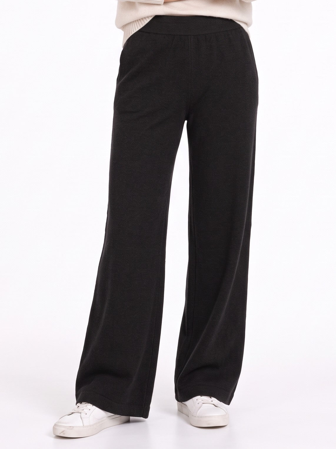 Pantalon large poches plaquées – Noir – William de Faye