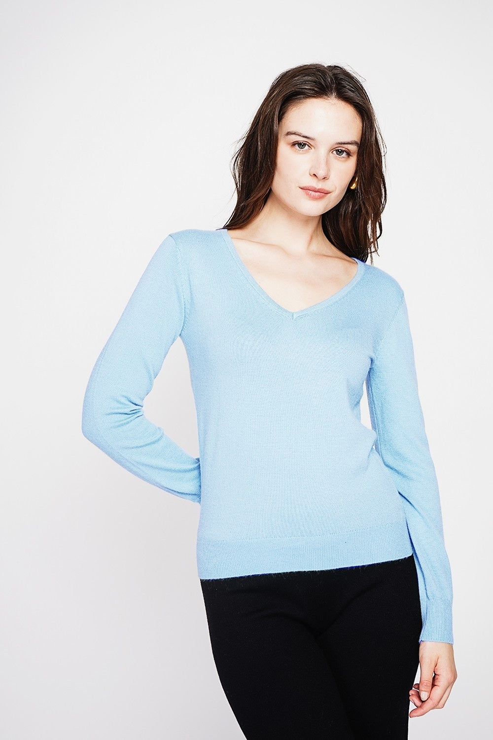 Pull col V classique 2 fils – Bleu ciel – William de Faye