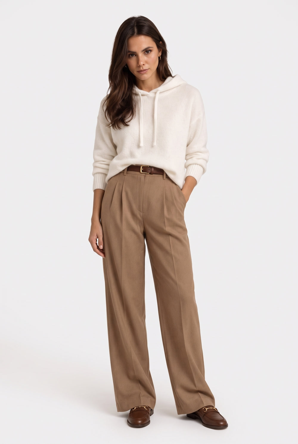Pull à capuche oversize poche poitrine – Blanc cassé – William de Faye