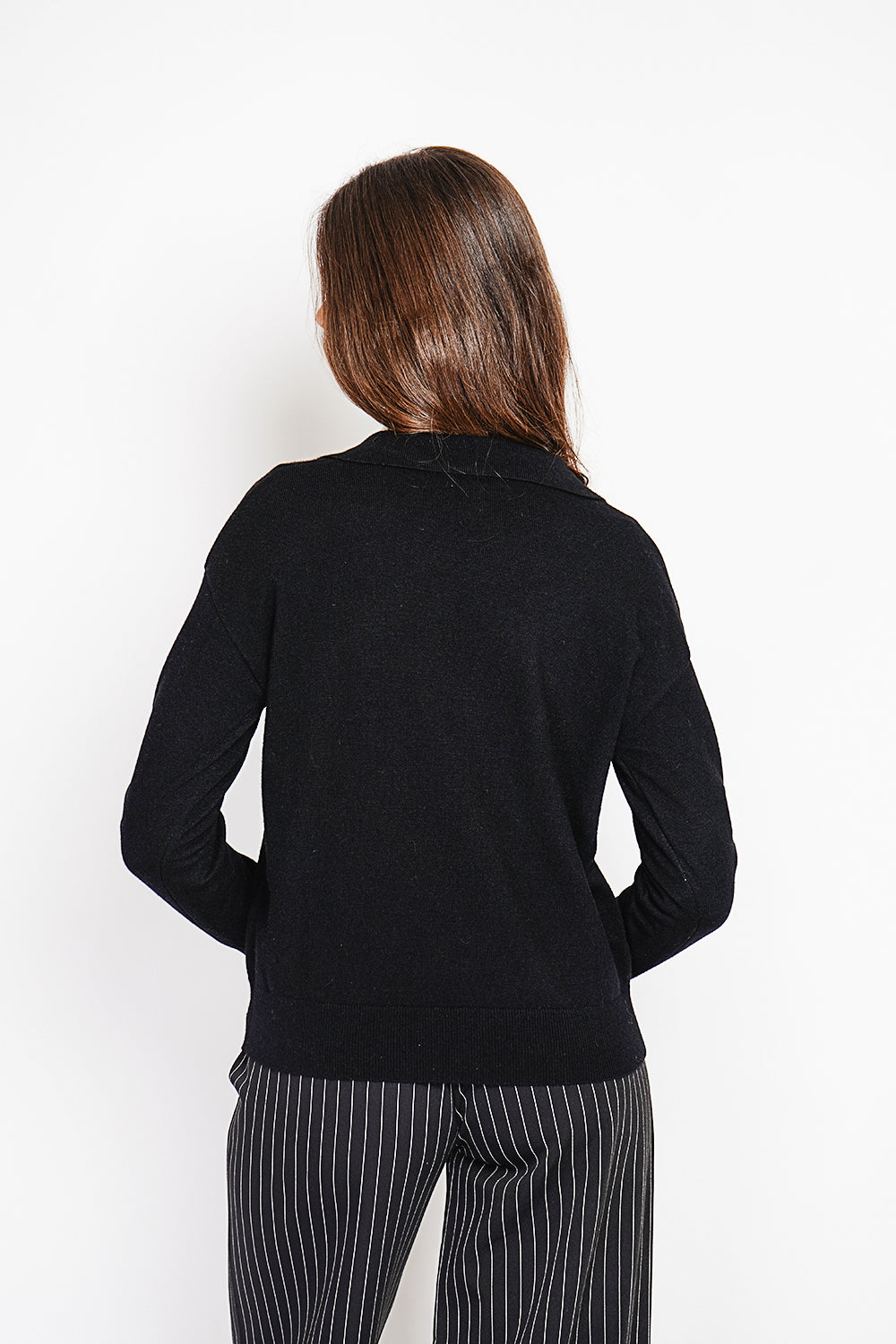 Pull col polo V oversize côtelé – Noir – William de Faye