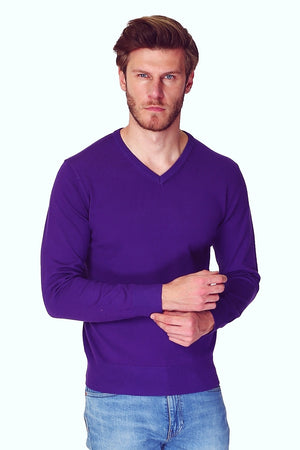 Classic V-neck sweater with long sleeves knitting in 3 threads