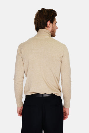 Classic turtleneck sweater with long sleeves knit in 3 threads