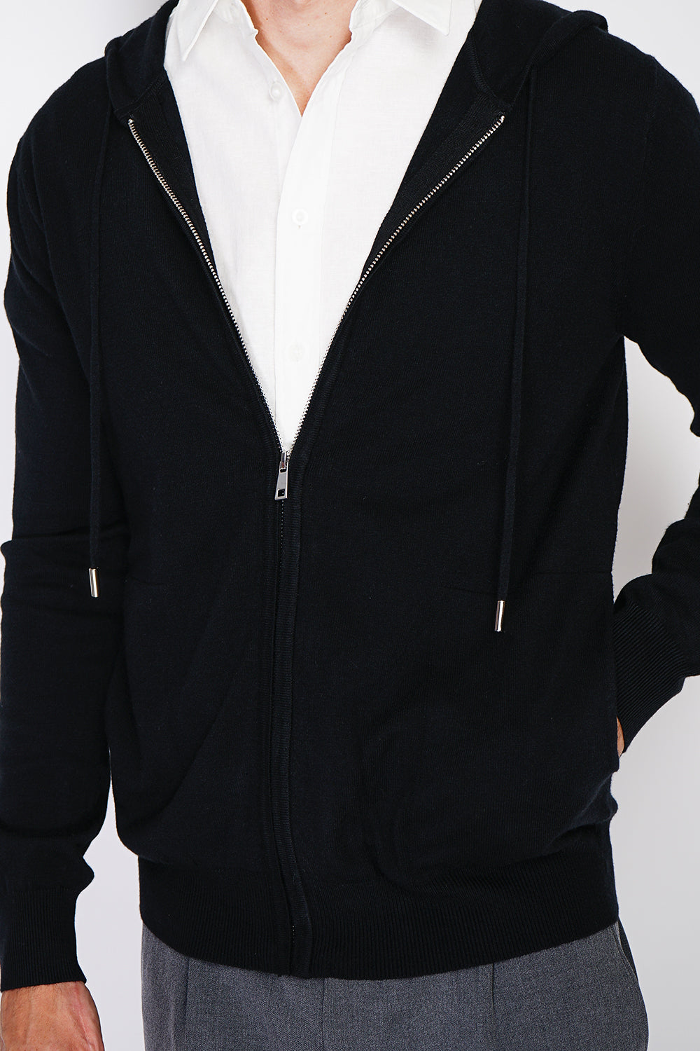 Zipped vest in long-sleeved knitted hoods