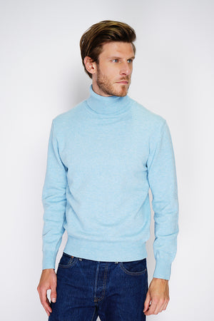 Classic turtleneck sweater with long sleeves knit in 2 threads