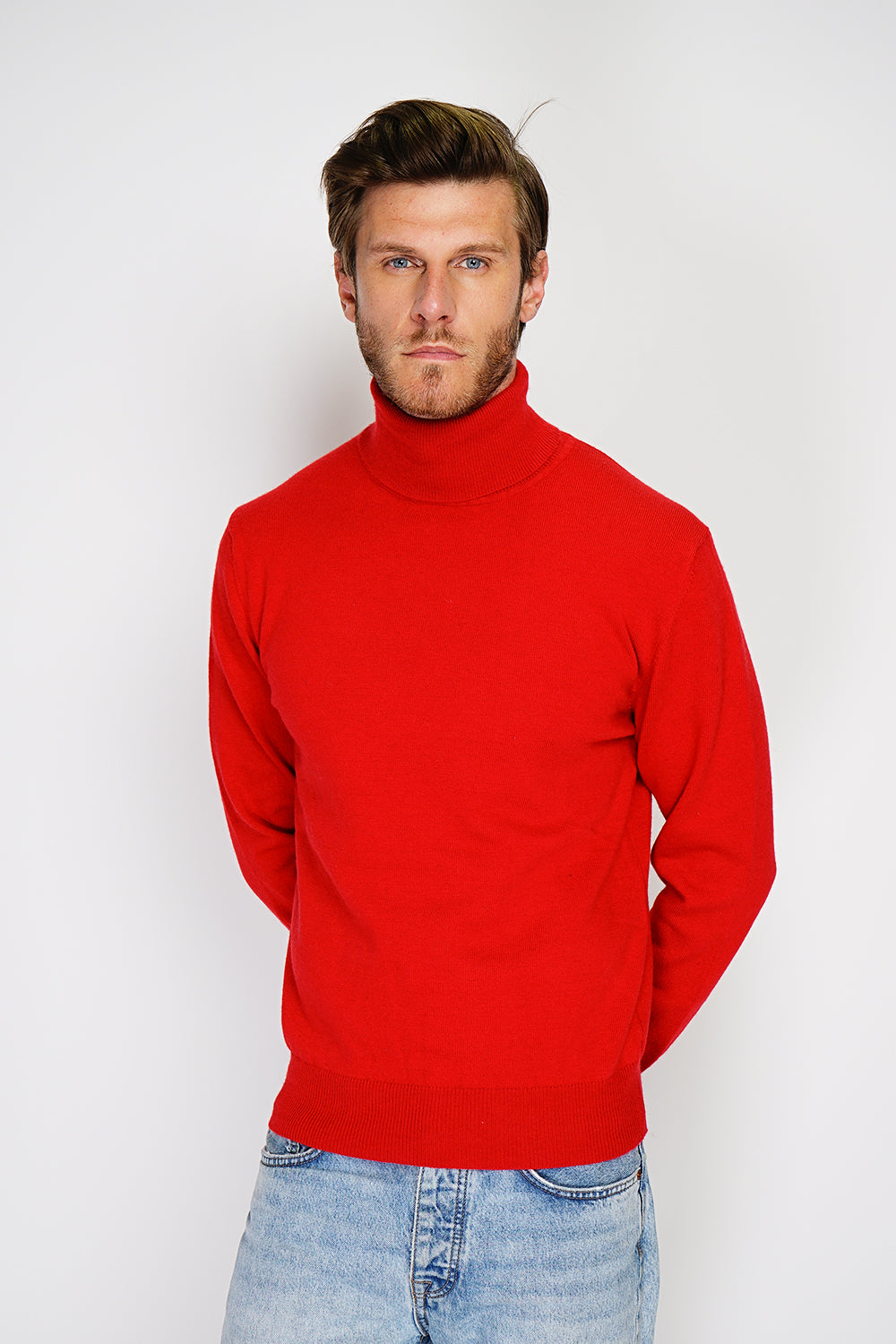 Classic turtleneck sweater with long sleeves knit in 2 threads