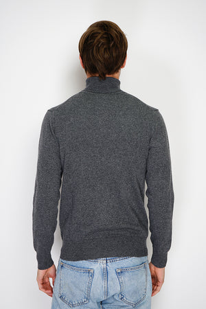 Classic turtleneck sweater with long sleeves knit in 2 threads