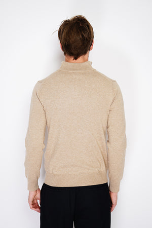 Zipped trucker neck sweater with long sleeves knitting in 2 threads