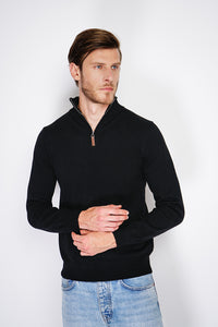 Zipped trucker neck sweater with long sleeves knitting in 2 threads