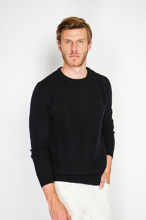 Fancy knitted crew neck sweater with long sleeves in 4 threads