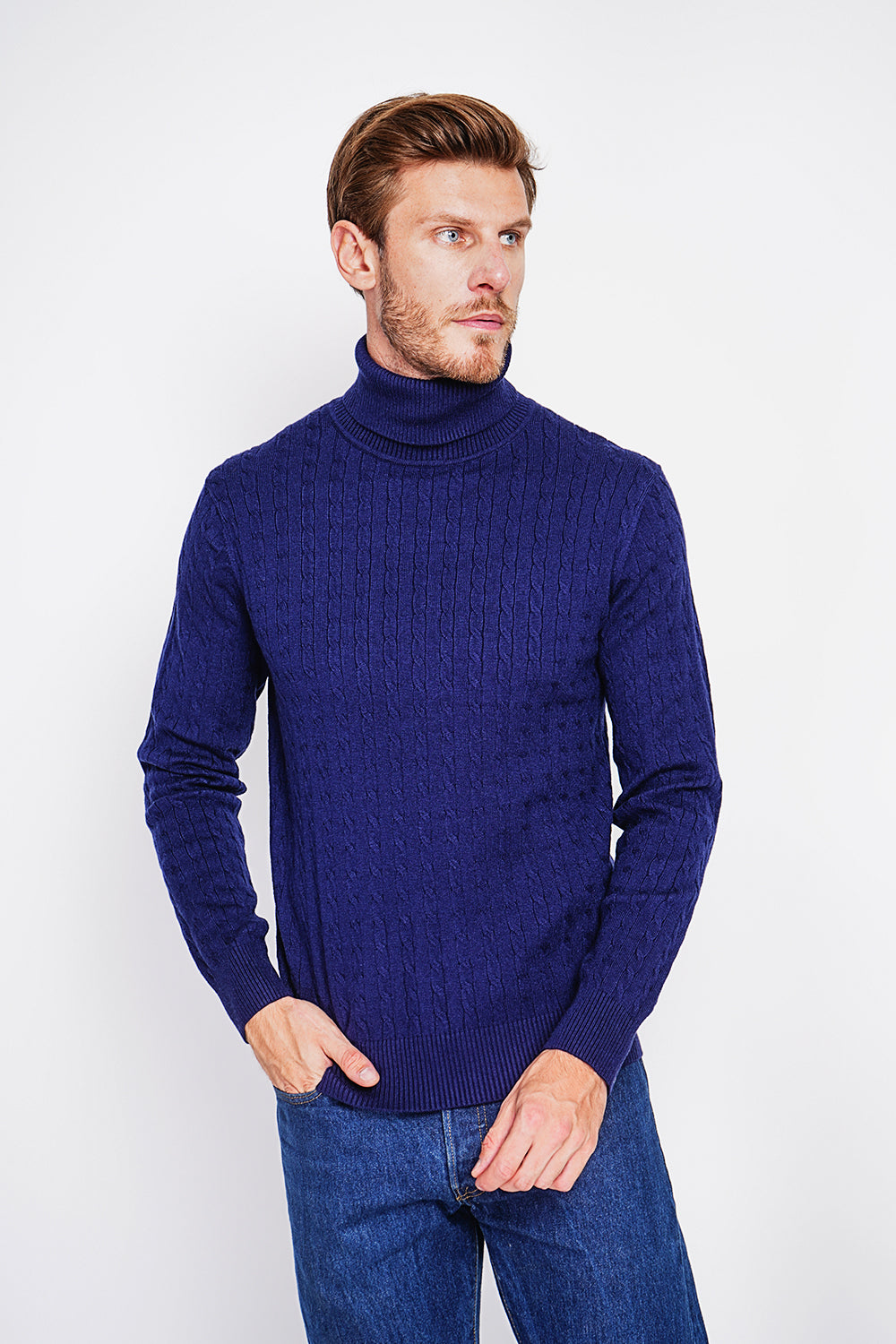 Pull col roulé torsadé – Bleu nuit – William de Faye
