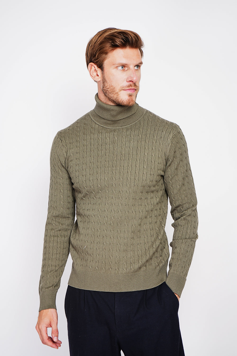 Pull col roulé torsadé – Kaki – William de Faye