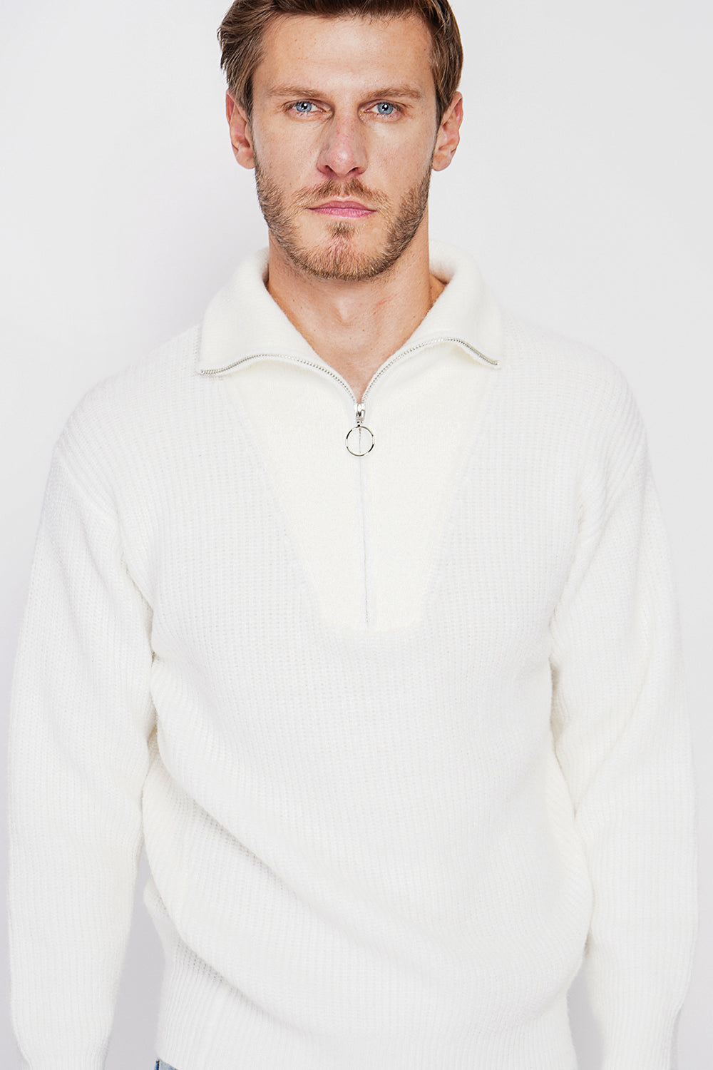Fancy knit zipped trucker neck sweater with long sleeves