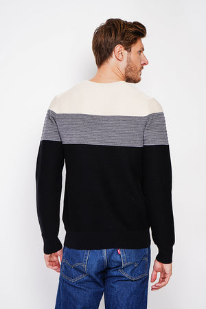 Long sleeve fancy knit crew neck sweater