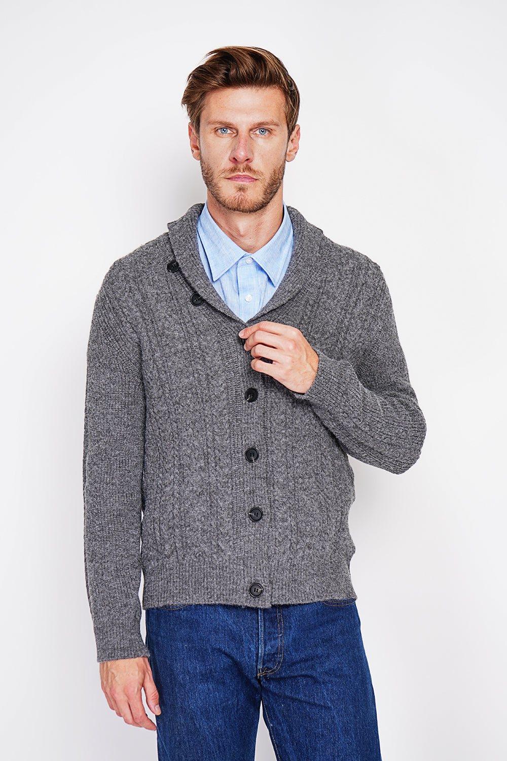 Long-sleeved twisted buttoned shawl collar cardigan