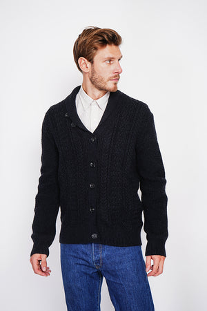 Long-sleeved twisted buttoned shawl collar cardigan
