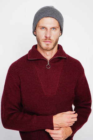 Mixed hat in 4-ply English ribbing