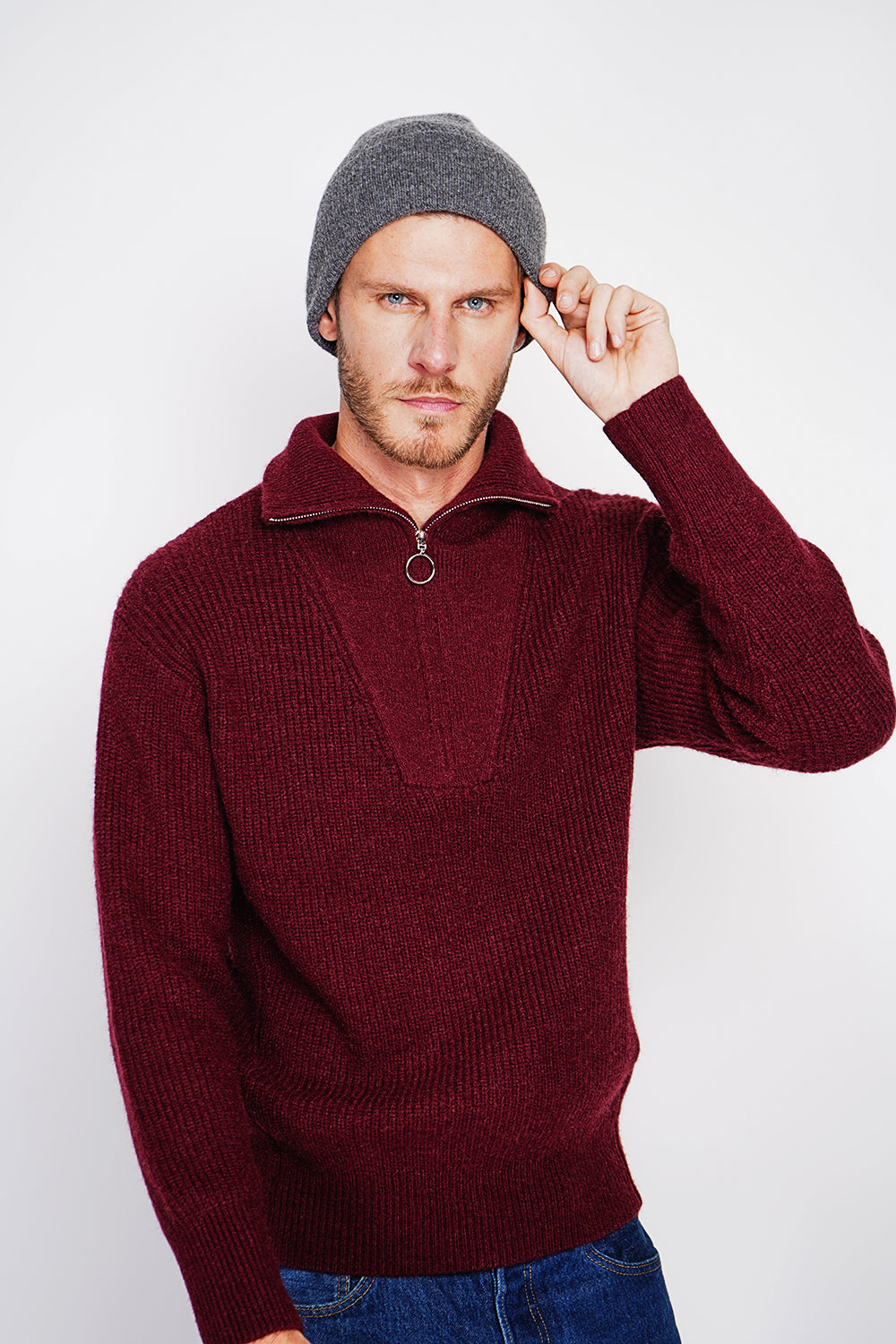 Mixed hat in 4-ply English ribbing