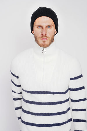 Mixed hat in 4-ply English ribbing