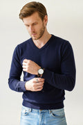 Classic V-neck sweater, long sleeves, 2-ply knit – Night blue – William de Faye