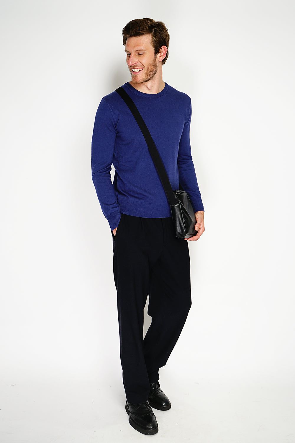 Crew neck sweater, long sleeves, 2-ply knit – Night blue – William de Faye