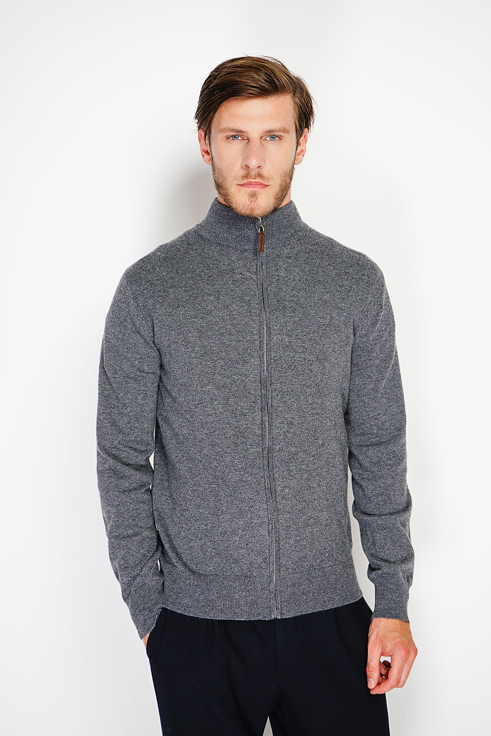 Gilet homme zippé classique – Gris foncé – William de Faye