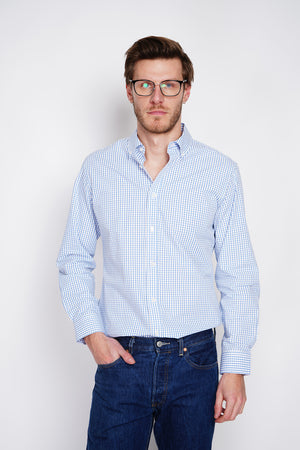 Plain linen shirt with classic collar