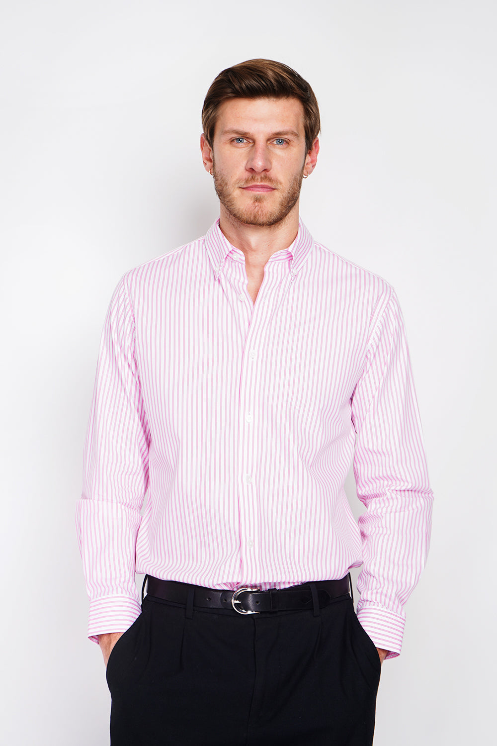 Plain linen shirt with classic collar