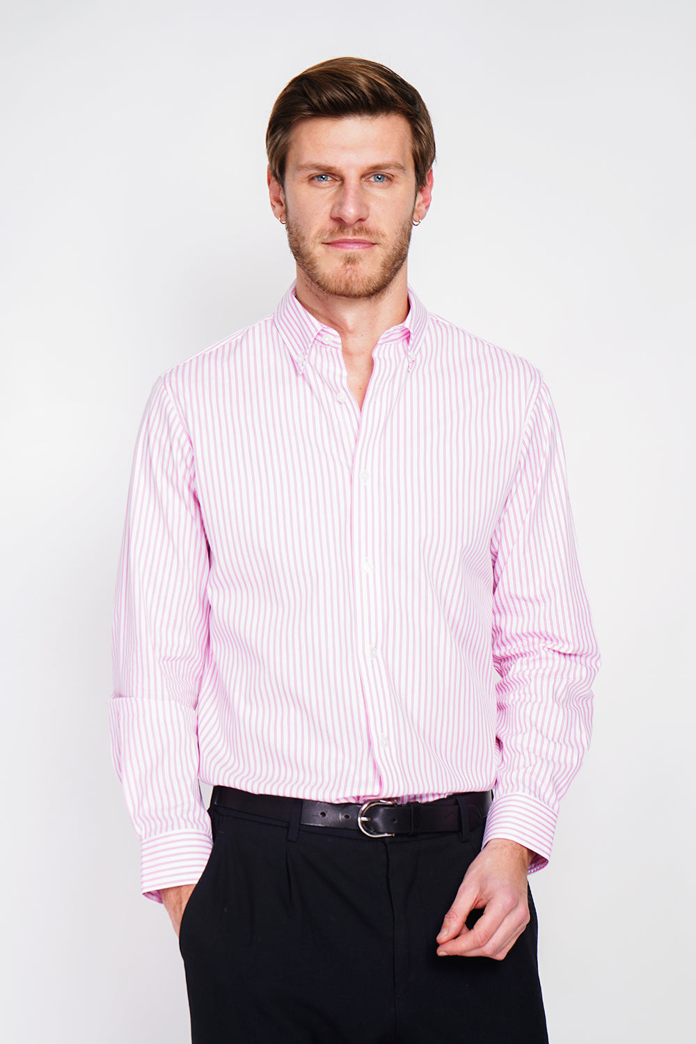 Plain linen shirt with classic collar