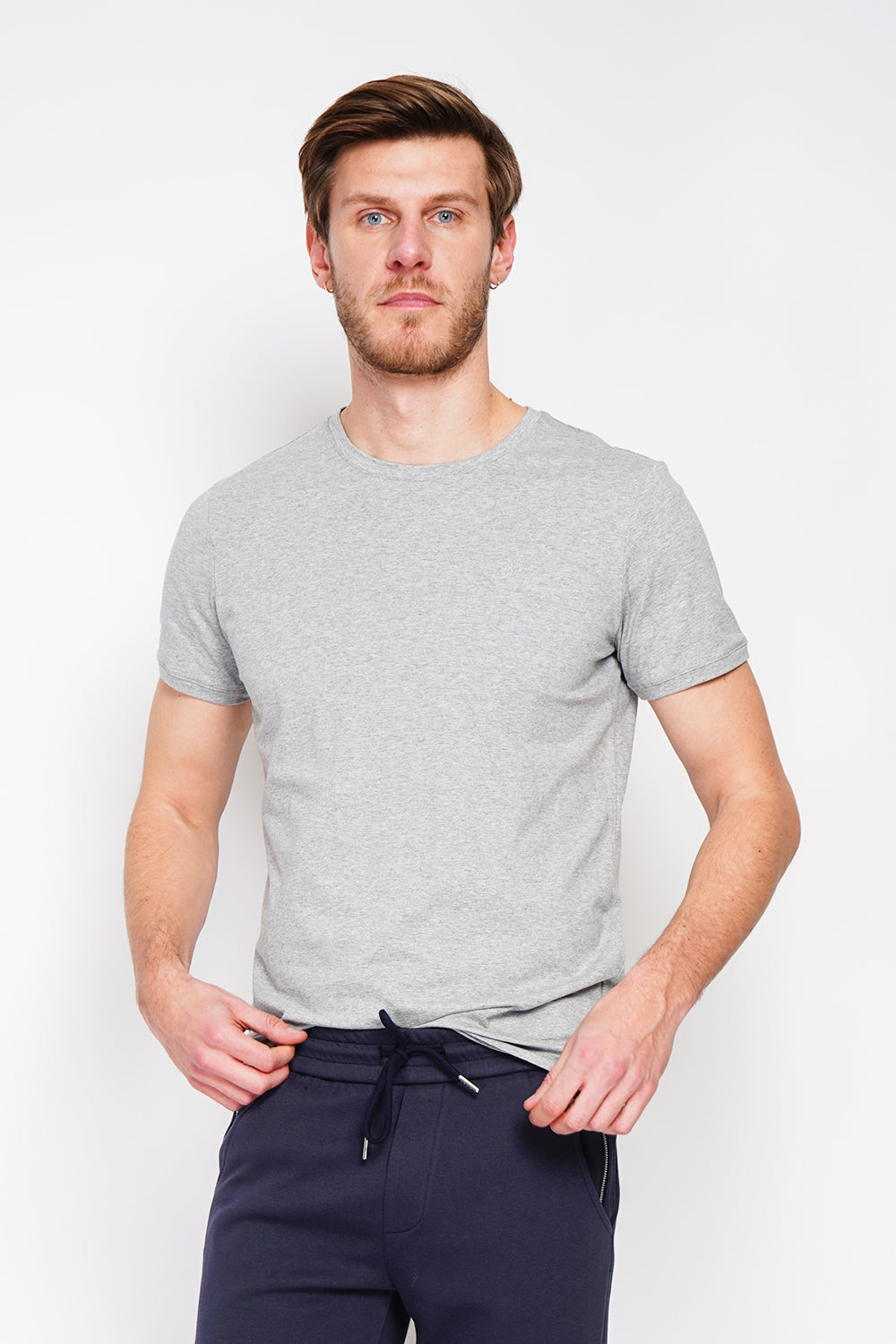 Short sleeve crew neck T-shirt with chest logo