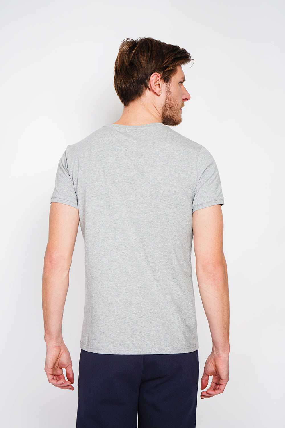 Short sleeve crew neck T-shirt with chest logo