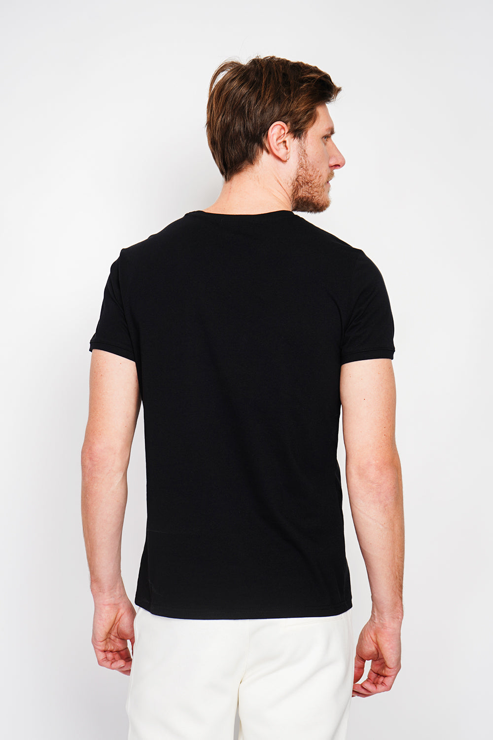 Short sleeve crew neck T-shirt with chest logo