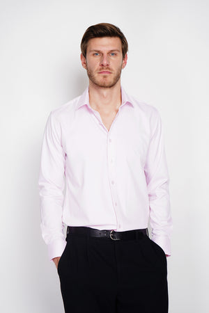 Straight cut shirt with classic collar, two-button broken cuff, technical material