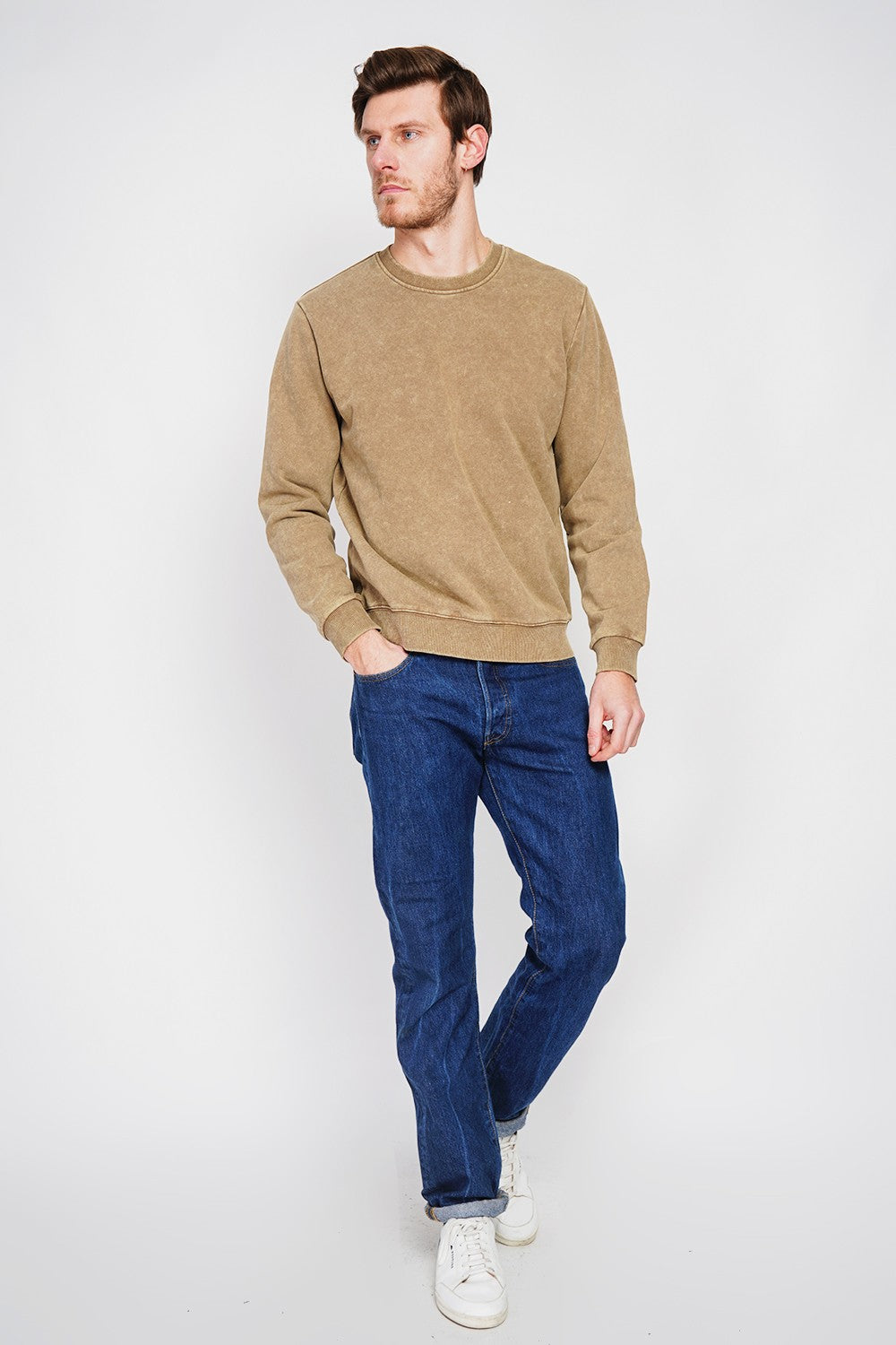 Washed effect round neck sweatshirt with long sleeves