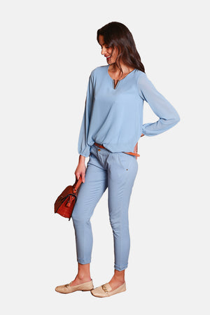Fancy V-neck top with long sleeves