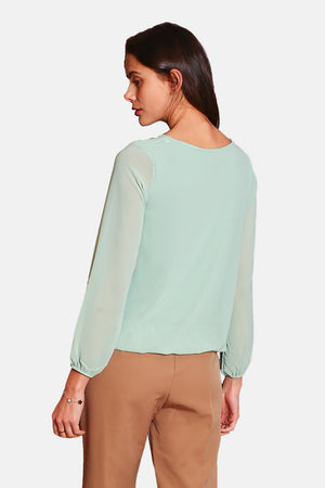 Fancy V-neck top with long sleeves